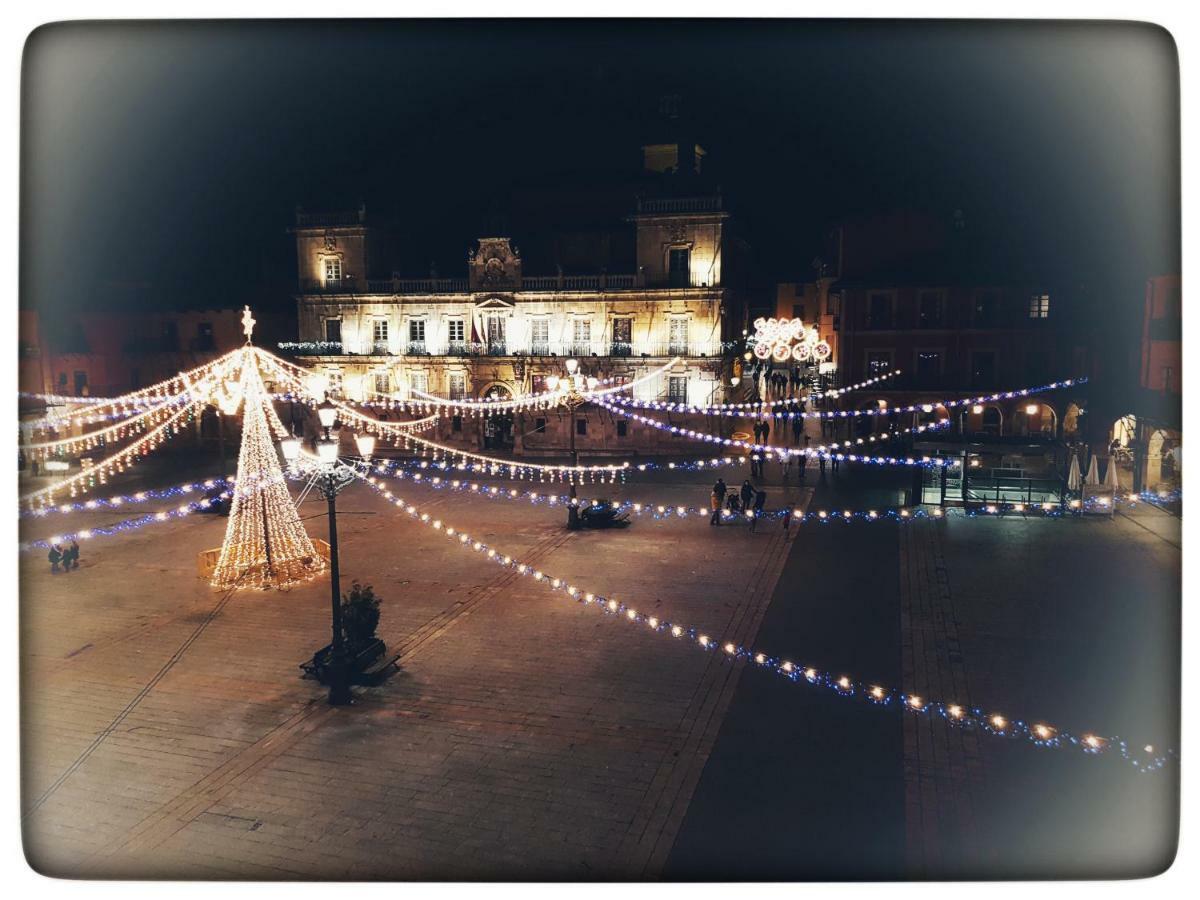 Ng Plaza Mayor Леон Екстер'єр фото